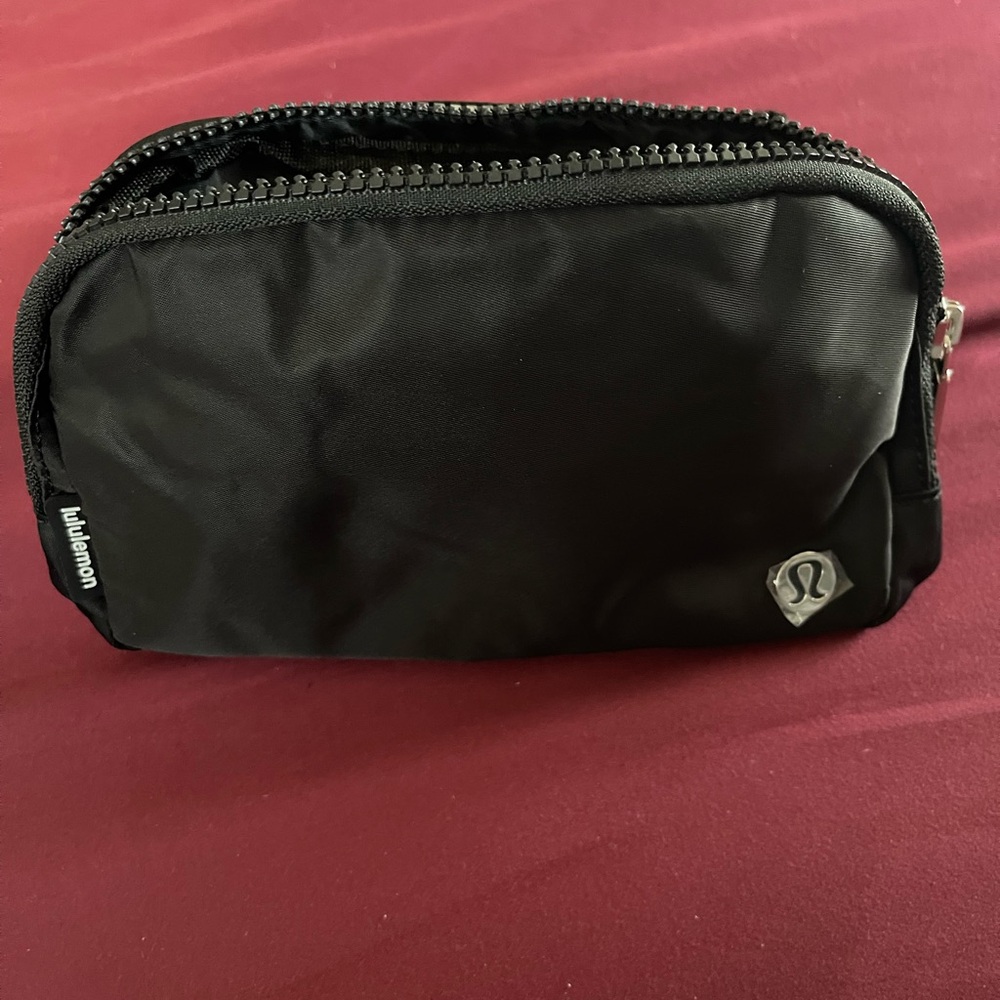 Lululemon Belt bag